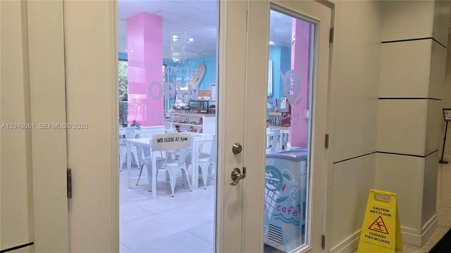 4001 S Ocean Drive 9F, Hollywood, FL 33019