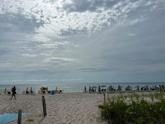 4001 S Ocean Drive 9F, Hollywood, FL 33019