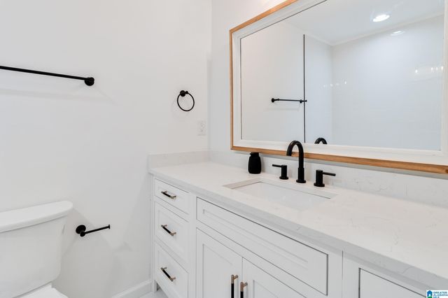 904 RICH ROAD, Birmingham, AL 35215