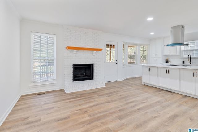 904 RICH ROAD, Birmingham, AL 35215