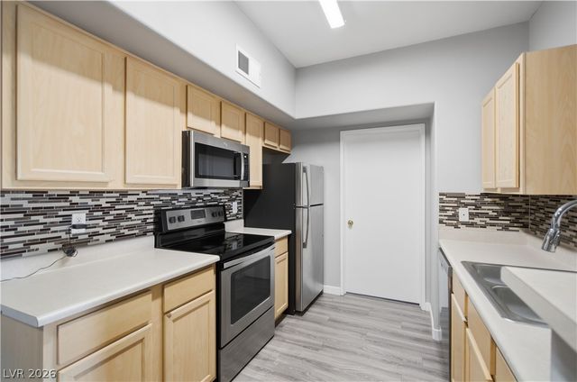 2615 West Gary Avenue 2067, Las Vegas, NV 89123