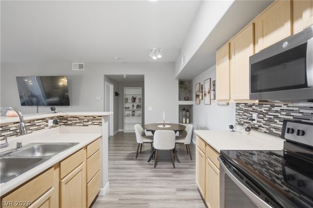 2615 West Gary Avenue 2067, Las Vegas, NV 89123