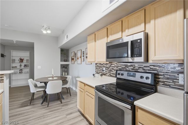 2615 West Gary Avenue 2067, Las Vegas, NV 89123