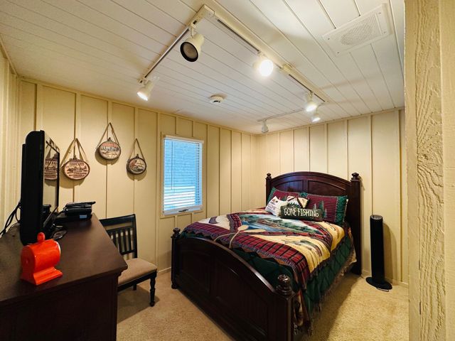 57450 Oklahoma 125 595, Monkey Island, OK 74331