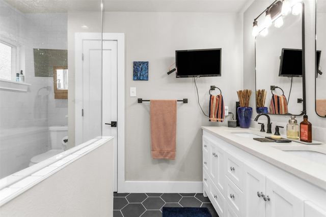 3963 Summit Ridge Drive, Corinth, TX 76210