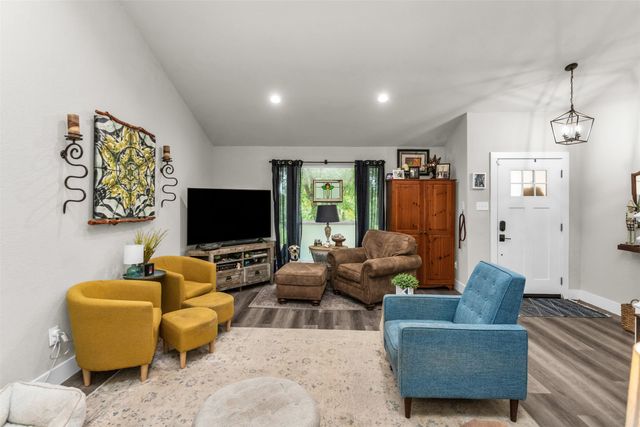 3963 Summit Ridge Drive, Corinth, TX 76210