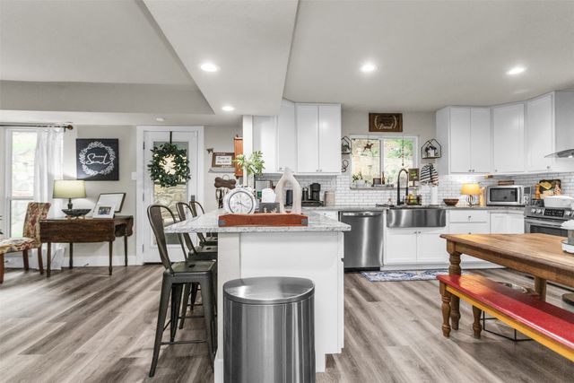3963 Summit Ridge Drive, Corinth, TX 76210