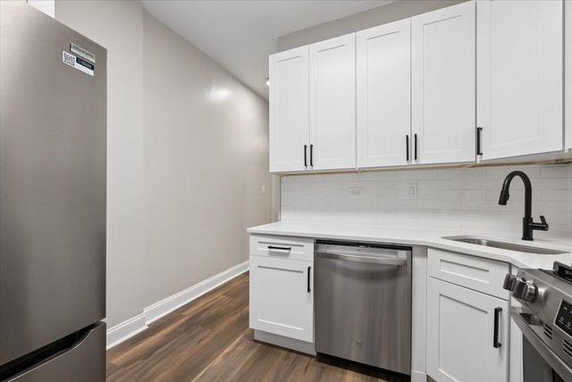 2405 W McLean Avenue 1, Chicago, IL 60647