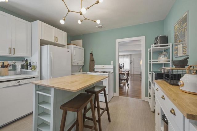 3412 13Th Ave, Oakland, CA 94610