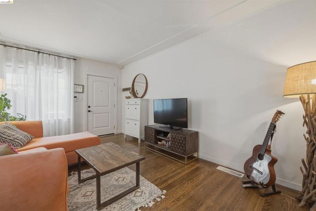 3412 13Th Ave, Oakland, CA 94610
