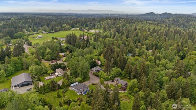 21002 SE 216th Way, Maple Valley, WA 98038