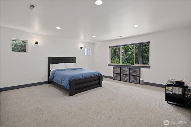 21002 SE 216th Way, Maple Valley, WA 98038