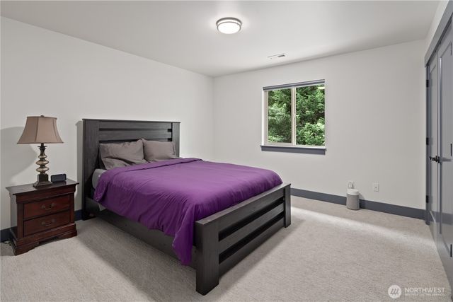 21002 SE 216th Way, Maple Valley, WA 98038