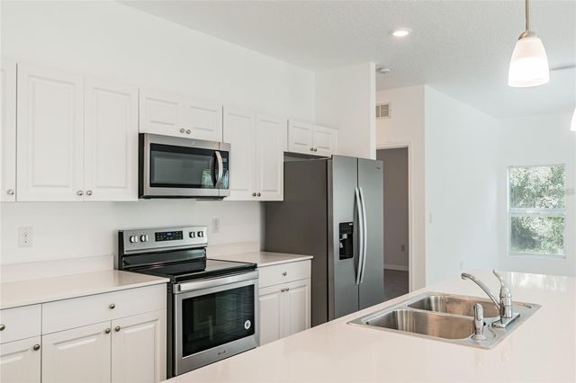 889 SERENADE STREET NW, Palm Bay, FL 32907