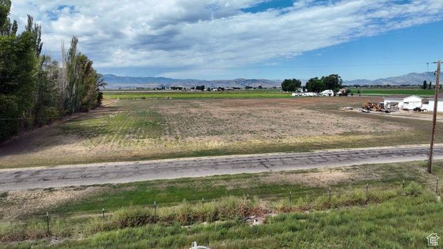 930 S 800 E, Lewiston, UT 84320