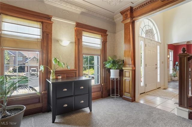 2872 IRONWOOD Drive, Green, OH 44312