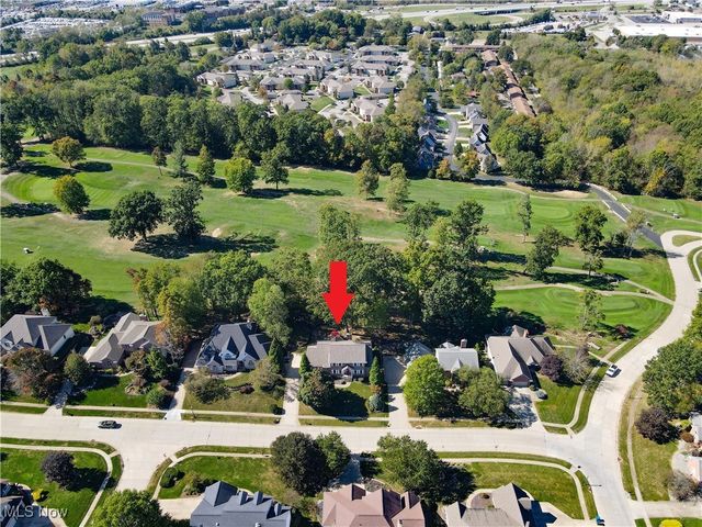 2872 IRONWOOD Drive, Green, OH 44312