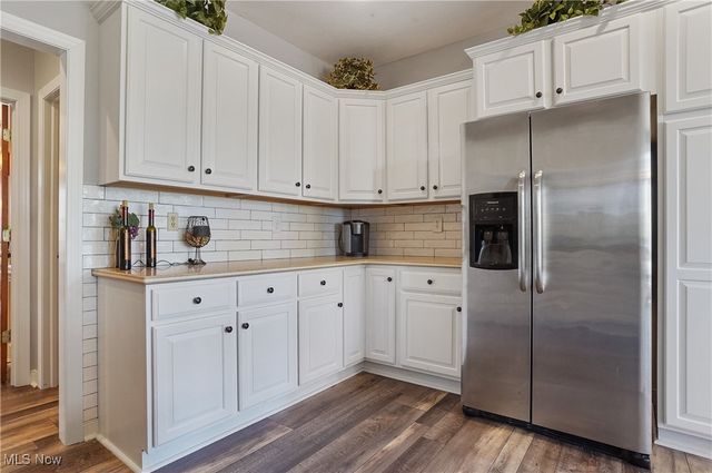 2872 IRONWOOD Drive, Green, OH 44312