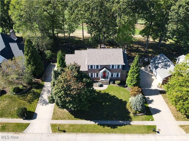 2872 IRONWOOD Drive, Green, OH 44312