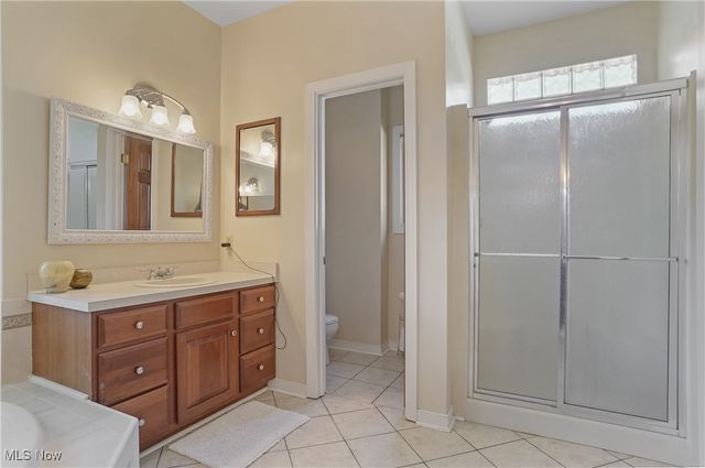 2872 IRONWOOD Drive, Green, OH 44312