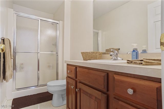 2872 IRONWOOD Drive, Green, OH 44312