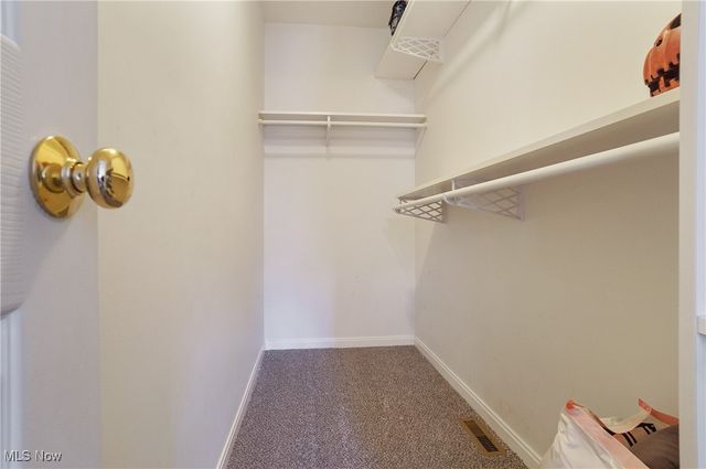 2872 IRONWOOD Drive, Green, OH 44312