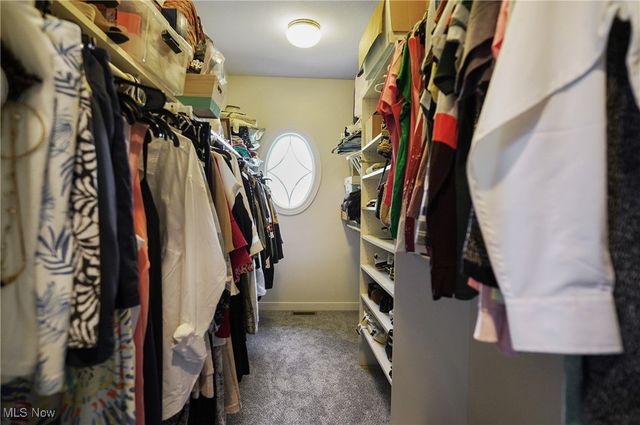 2872 IRONWOOD Drive, Green, OH 44312