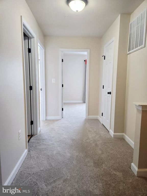 Image 10 of property listing at 48390 SUNBURST DR, Lexington Park, MD 20653