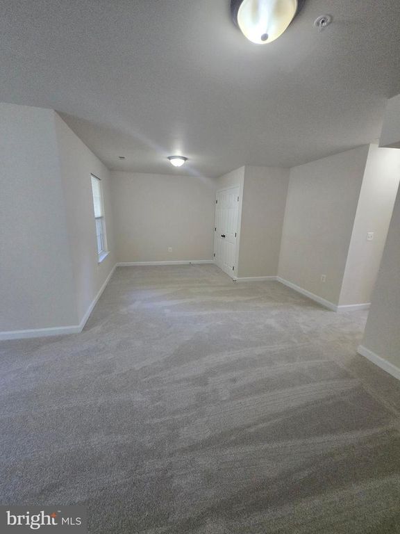 Image 14 of property listing at 48390 SUNBURST DR, Lexington Park, MD 20653