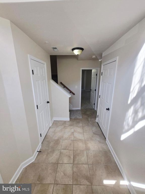 Image 2 of property listing at 48390 SUNBURST DR, Lexington Park, MD 20653