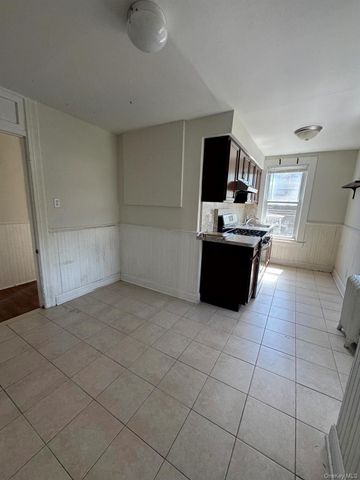253 Sea Cliff Avenue 1, Sea Cliff, NY 11579
