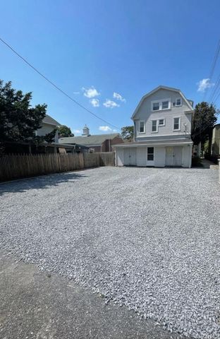 253 Sea Cliff Avenue 1, Sea Cliff, NY 11579