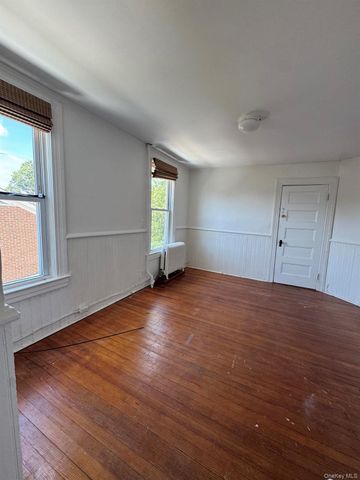 253 Sea Cliff Avenue 1, Sea Cliff, NY 11579
