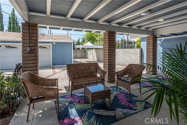 405 N Brighton, Burbank, CA 91506