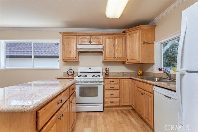 405 N Brighton, Burbank, CA 91506