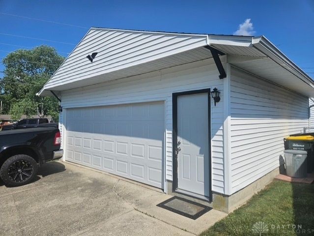 109 Ostend Drive, Brookville, OH 45309