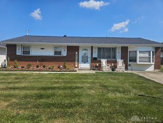 109 Ostend Drive, Brookville, OH 45309