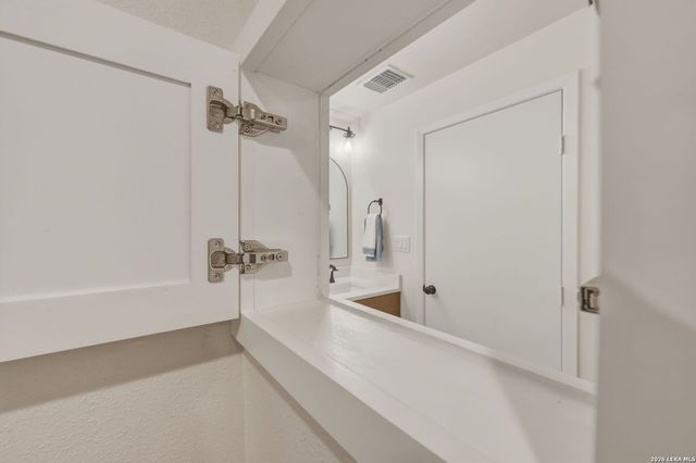 16710 Lilly Crest, San Antonio, TX 78232