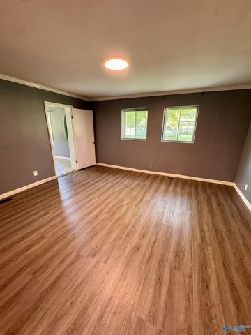 1305 S Madison Street, Athens, AL 35611