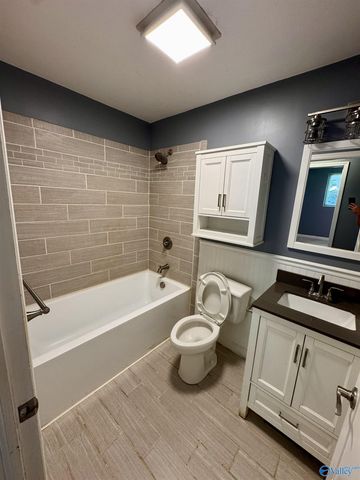 1305 S Madison Street, Athens, AL 35611