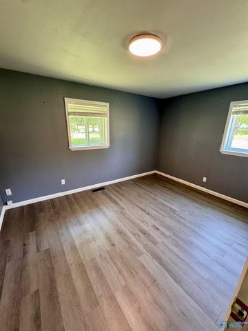 1305 S Madison Street, Athens, AL 35611