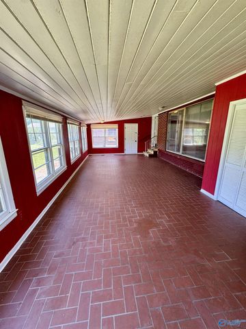 1305 S Madison Street, Athens, AL 35611