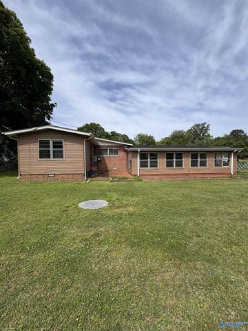 1305 S Madison Street, Athens, AL 35611