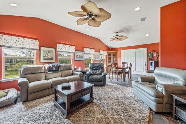 213 Bahama Court, Granbury, TX 76048