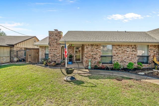213 Bahama Court, Granbury, TX 76048