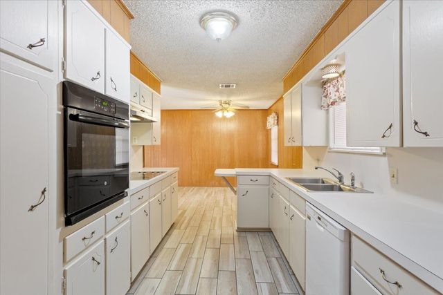 5807 Caldwell Drive, Waco, TX 76710