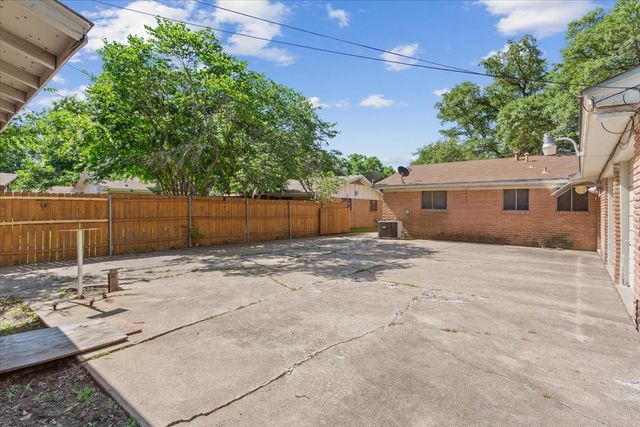 5807 Caldwell Drive, Waco, TX 76710