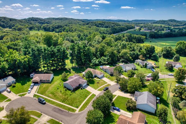 1133 Coventry Circle, Lancaster, OH 43130