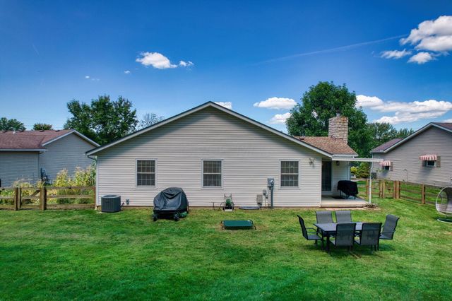 1133 Coventry Circle, Lancaster, OH 43130