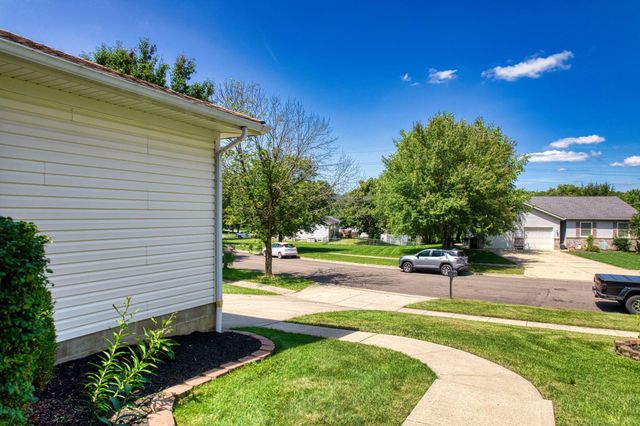 1133 Coventry Circle, Lancaster, OH 43130